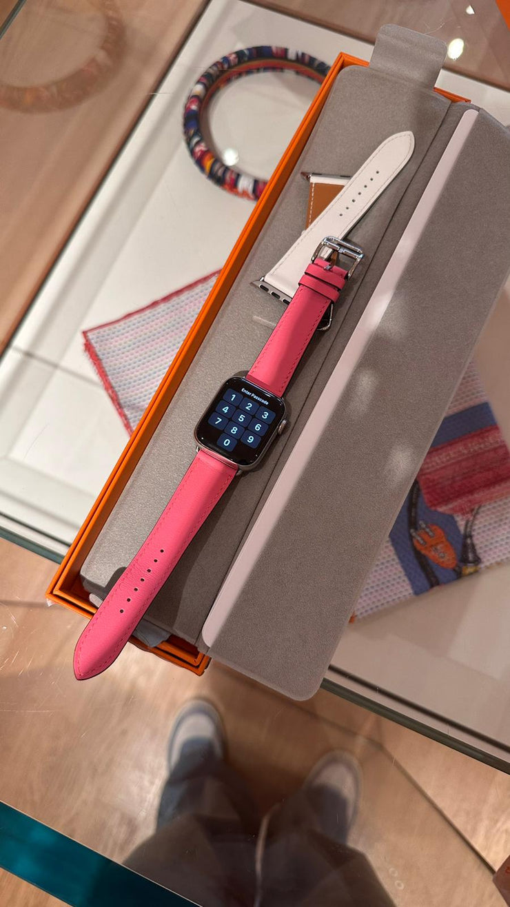 Pink hermes hotsell apple watch band